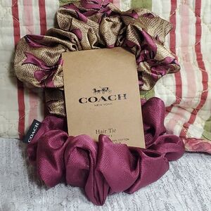 Coach Signature Bow Print Hair Ties Set 2-Pack Tan Pink Silk Blend CAA31 NWT
